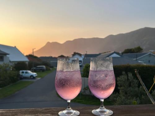 Moondust, Hermanus