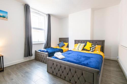 The Robinwood Green Haven Retreat Luxurious 3 Bedroom Stay Sleeps 7 in 拉德福德