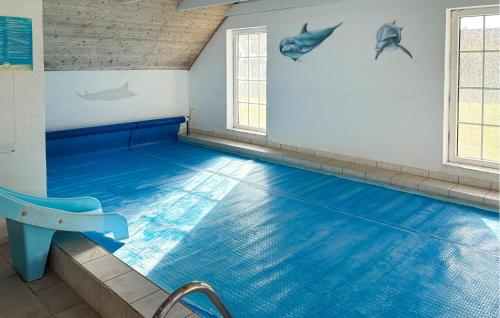 泳池, Lovely Home In Væggerløse With Sauna in 韋格勒瑟
