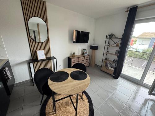 Appartement moderne et tout équipé - Location saisonnière - Frouzins