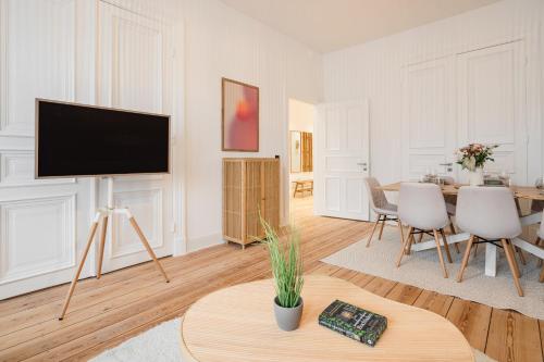 Cozy City Apartment auf 130qm mit Billardtisch für bis zu 9 Gäste, Hamburk (fotografie 8)
