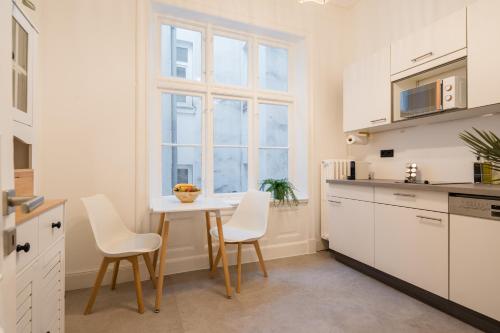 Cozy City Apartment auf 130qm mit Billardtisch für bis zu 9 Gäste, Hamburk (fotografie 10)