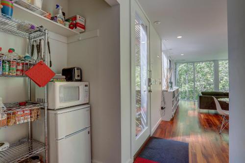 Neal Creek-River Vw-AC-2BR/1BA - image 11