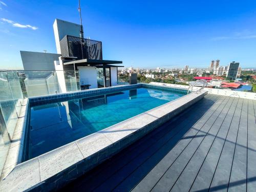 Basen, 2-bedroom apartment & Free parking in District Municipal 10