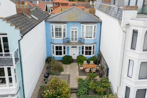 外部景觀, Edinburgh House in 奧爾德伯勒