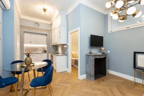 BLUE SUITE - Pitti Place Residence