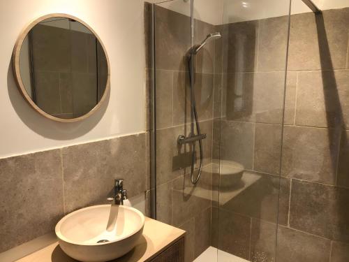 浴室, Cabane Spa - Noyers - Proche Sarlat in 加亞克