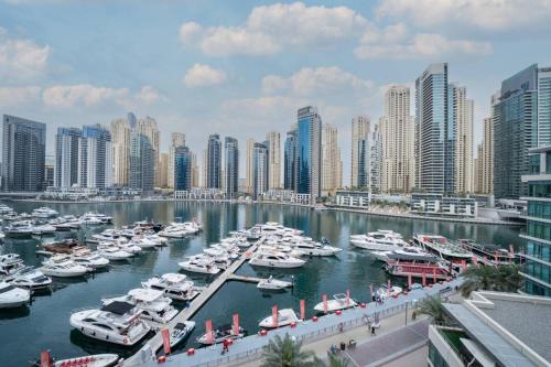 Spacious 2 Bedroom plus Office Prime Dubai Marina, Dubai (foto 2)