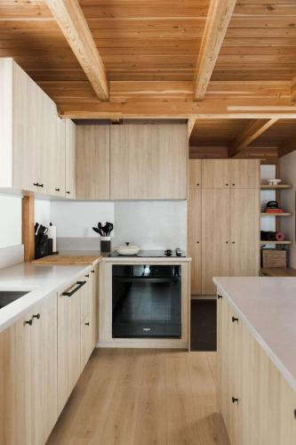 Camp Haliburton - Waterfront A-Frame in Haliburton (ON)