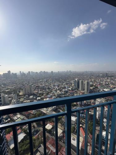 Heart of Makati, Fully furnished condo, cbd central location, Manille