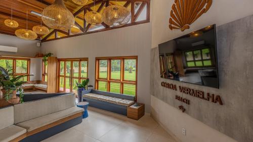 ห้องส่วนกลางสำหรับนั่งเล่น/ดูทีวี, Coroa Vermelha Beach - All Inclusive in มูตารี