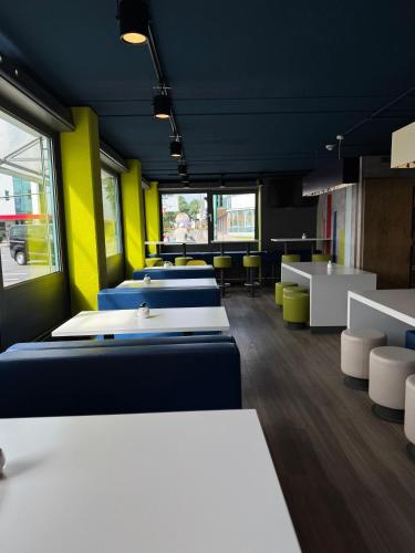 Паб/Коктейль-бар, Hotel Stay Inn Köln Leverkusen City (Hotel Stay Inn Koln Leverkusen City) in Leverkusen