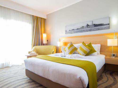 Mercure Ismailia Forsan Island Hotel