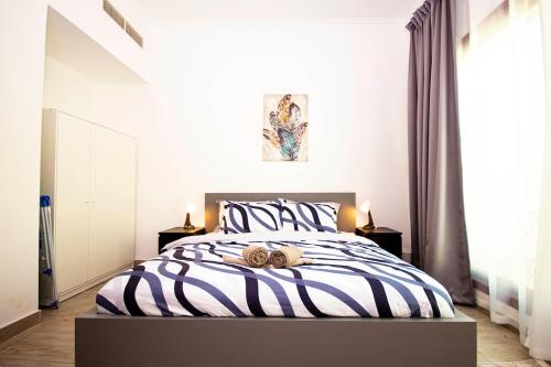 Luxuriously Furnished 1 BHK Warsan, Dubái