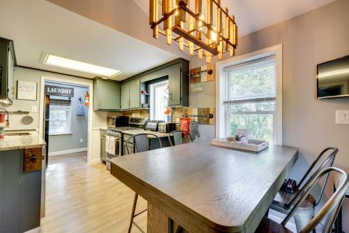 Little Woodland Home Hidden Gem By Dtwn Bethlehem in 伯利恆市中心