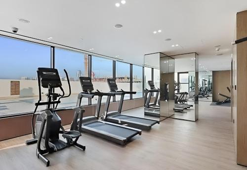 BLVD - Luxe Stay with Pool Close to Burj Khalifa, Dubai (photo 5)