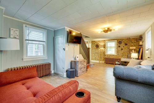 Little Woodland Home Hidden Gem By Dtwn Bethlehem in 伯利恆市中心