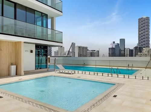 BLVD - Luxe Stay with Pool Close to Burj Khalifa, Dubai (photo 4)