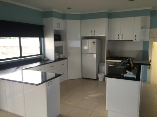 cuina, Heyfield motel and Apartments in Lakes Entrance