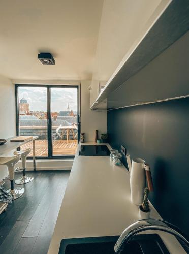 Penthouse with spacious terraces in the heart of Geel, Geel (Foto 6)