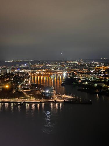 景觀, Ferienwohnung Moselflair mit direktem Blick auf die Mosel und Weinberge in 奧伯費爾