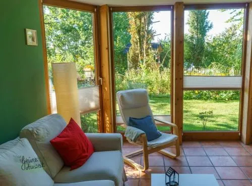 Ferienwohnung Grüne Auszeit mit Kaminofen und Terrasse in Waldachtal, Deutschland