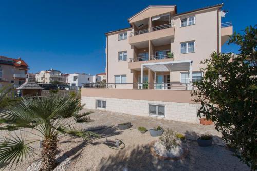 Apartments Ivic