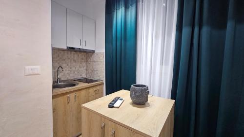 Coco's Apartment, Tirana (photo 9)