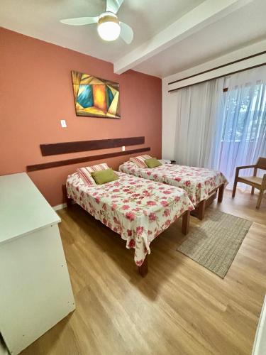 2 twin beds