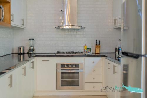 Brand New Townhome with Private Rooftop Plunge Pool in La Paz, Mexico