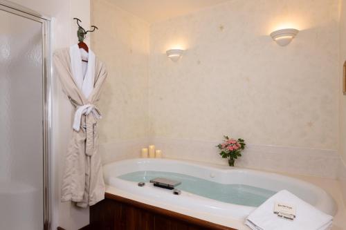 Stonecroft Country Inn in Ledyard Center, USA
