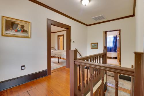 Walk to Downtown Historic Home in Edentons Heart in อีเดนตัน (NC)