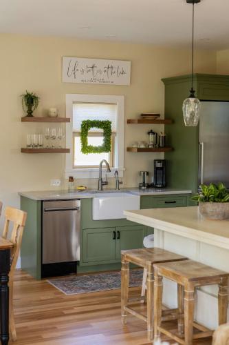 Private Lakefront Retreat The Cottage at Haven in Keipmajas tiesu nams (NJ)