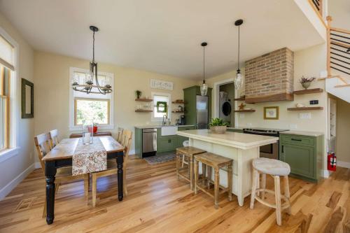 Private Lakefront Retreat The Cottage at Haven in Keipmajas tiesu nams (NJ)