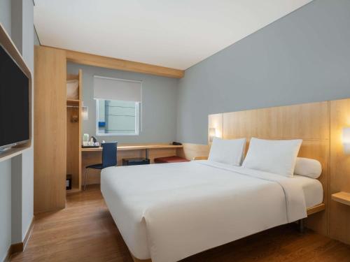 1 queen bed