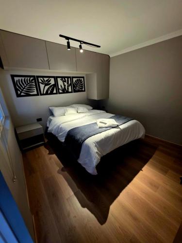 Apartamento 2 habitaciones con terraza, vista, parqueadero GRATIS