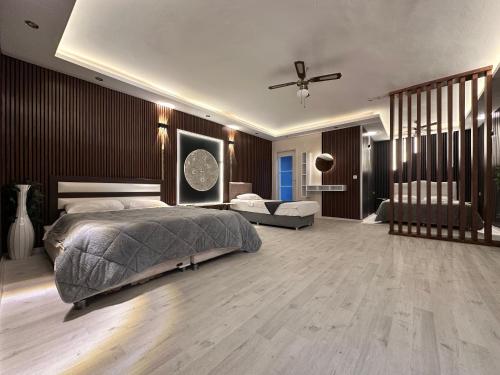 Birds inn in Kusadasi