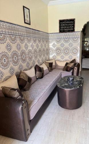 Sunny City Villa with a Garden in แอรฟูด