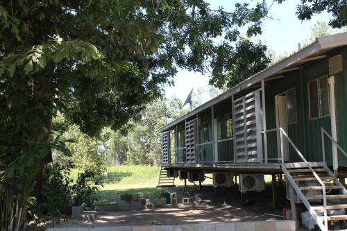 Létesítmények, Corroboree Park Tavern in Marrakai
