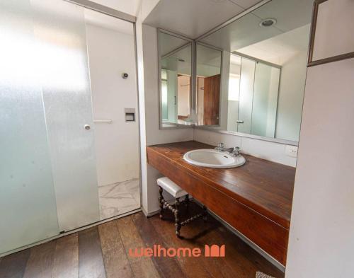 Casa de Praia no Guaruja com acesso a Praia in Praia de Pernambuco