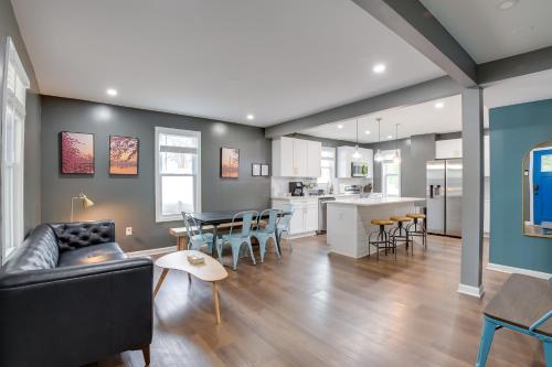 1 Mi to Metro Stop WFH-Friendly Hub in Cheverly in เชฟเวอร์ลี