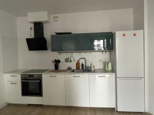 cybernetyki2 INN near airport, Varsavia (foto 4)