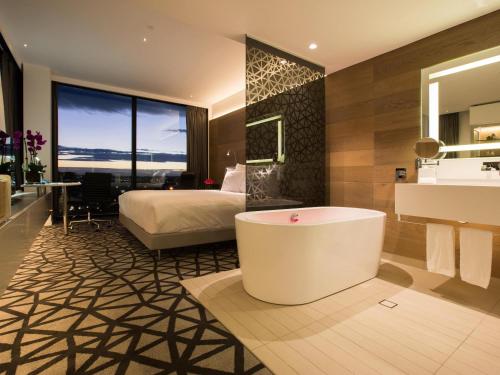 room detail thumbnail 0
