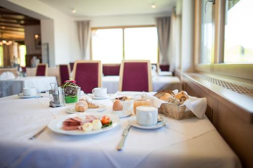 Parc Hotel Tyrol - image 5