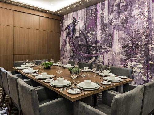 Restaurant, Novotel RJ Praia de Botafogo in Botafogo
