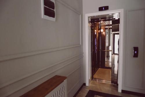 C&C Residence Hotel - image 13