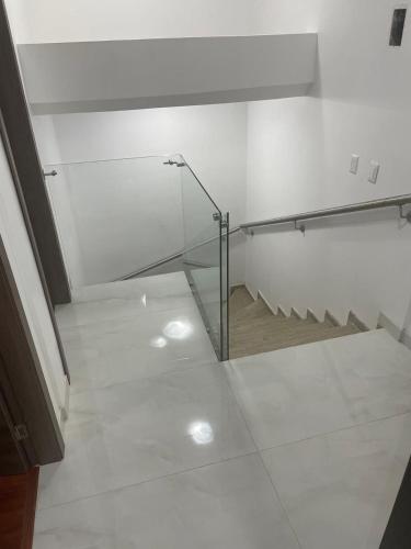 Előcsarnok, Aeropuerto Internacional Quito, Habitación N3 (Aeropuerto Internacional Quito, Habitacion N3) in Puembo