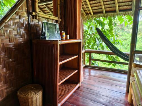 TheJungleGuide - Lodges & Treks in Bukit Lawang