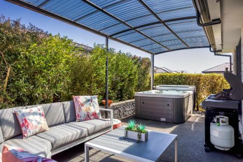 Hot tub, Luxury in Silverstream in Kaiapoi