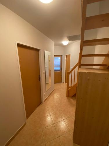 Rodinny apartman Stella, 3 loznice, 8 osob, u sjezdovky in Rokytnice nad Jizerou